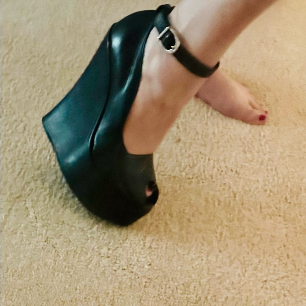 Size 9.5 black all leather platform